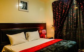 Karoon Hotel